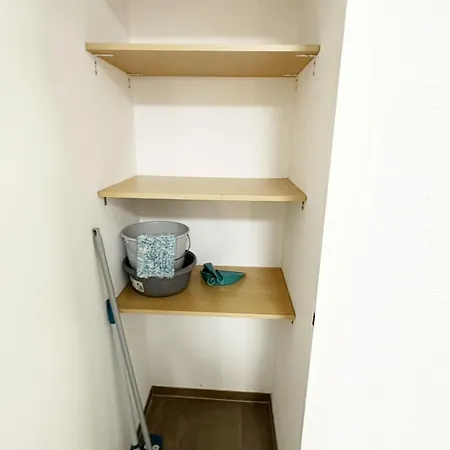아파트 Monteurwohnung In 뒤스부르크