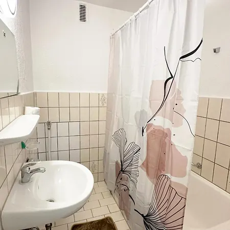 Monteurwohnung In *